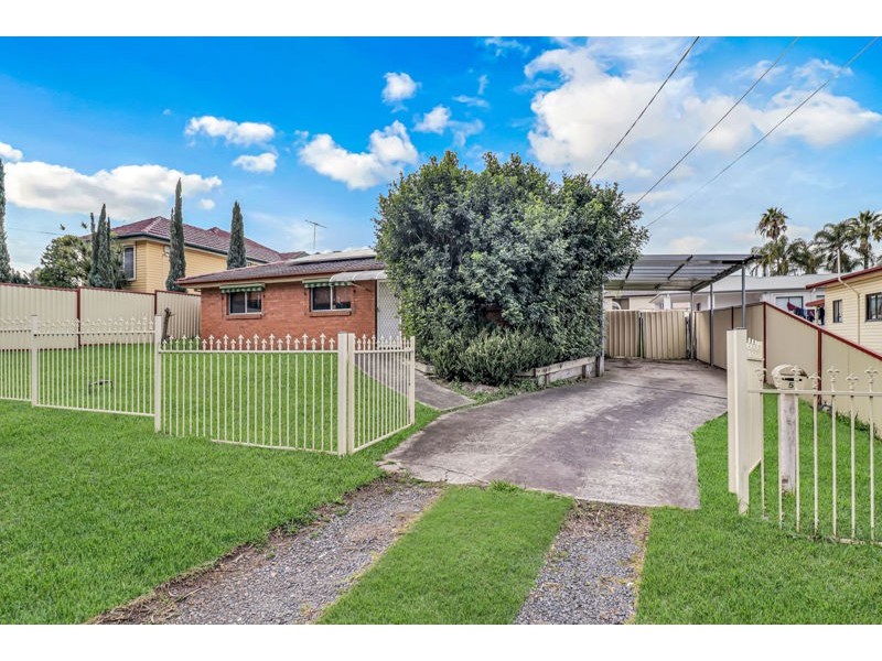 5 Beaconsfield Road, Rooty Hill NSW 2766