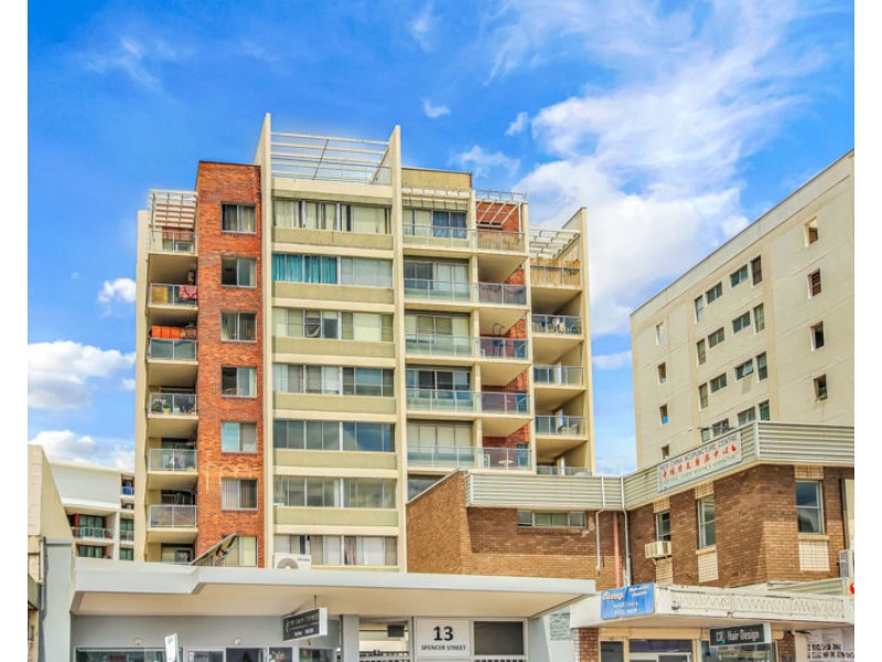601/13 Spencer Street, Fairfield NSW 2165
