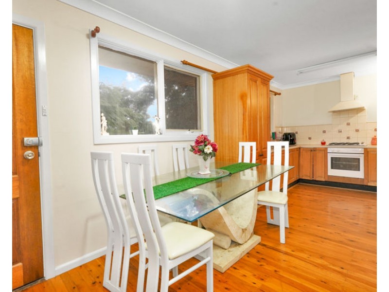 192 Quakers Road, Quakers Hill NSW 2763