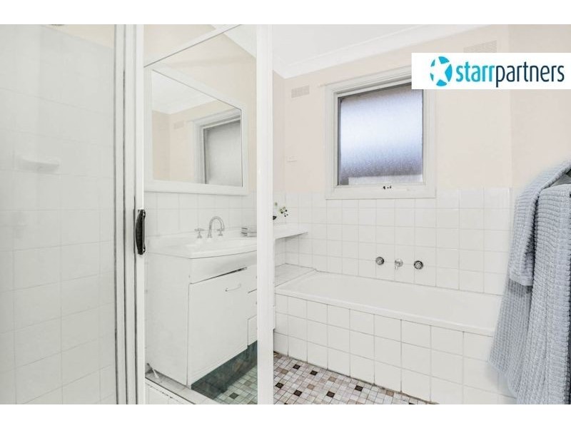 192 Quakers Road, Quakers Hill NSW 2763