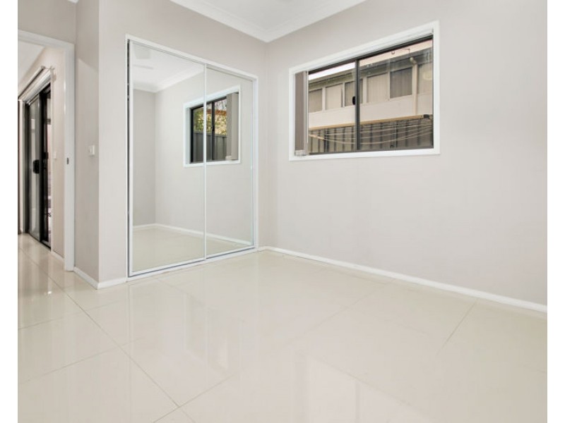 9a Derwent Parade, Blacktown NSW 2148