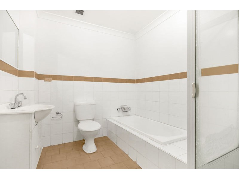 52/2-4 Fourth Avenue, Blacktown NSW 2148