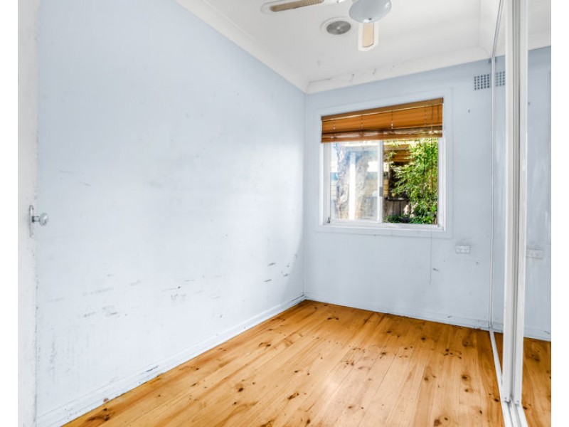 17 Rotorua Street, Lethbridge Park NSW 2770