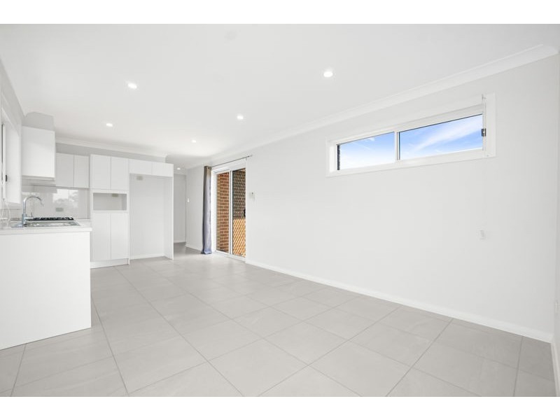 12a Florian Grove, Oakhurst NSW 2761