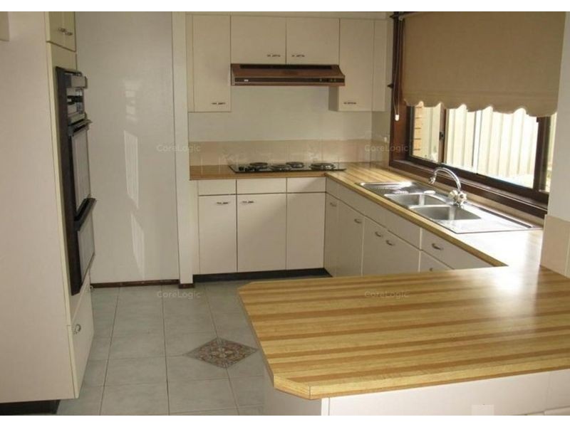 16 Verrills Grove, Oakhurst NSW 2761