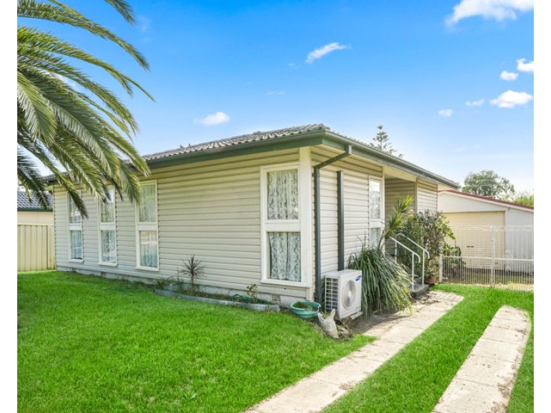 24 Kavieng Avenue, Whalan NSW 2770