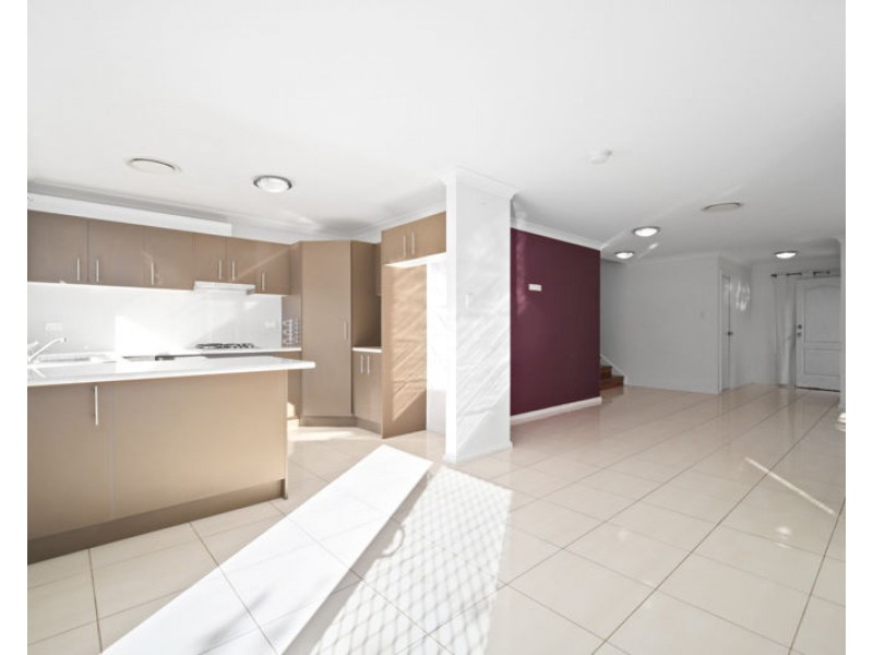 94 Summerfield Avenue, Quakers Hill NSW 2763