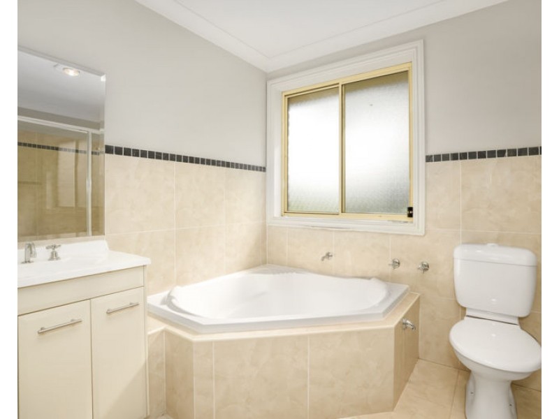 27 Bonaccordo Road, Quakers Hill NSW 2763