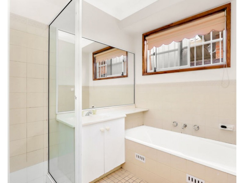 8/31 Perigee Close, Doonside NSW 2767