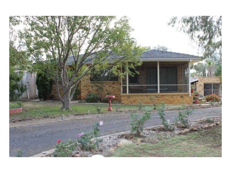 KINGSTON – Kingswood, Tamworth NSW 2340