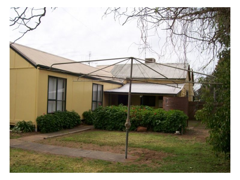 109 JERILDERIE ST, Berrigan NSW 2712
