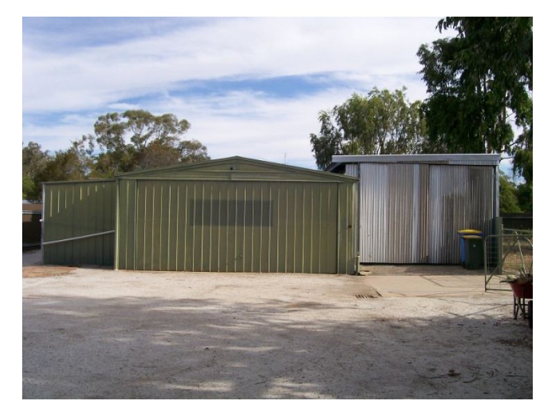 13-15 ROBERTSON RD, Berrigan NSW 2712