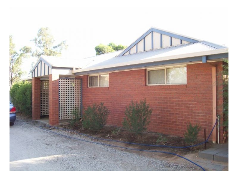 10-12 OSBORNE ST, Berrigan NSW 2712