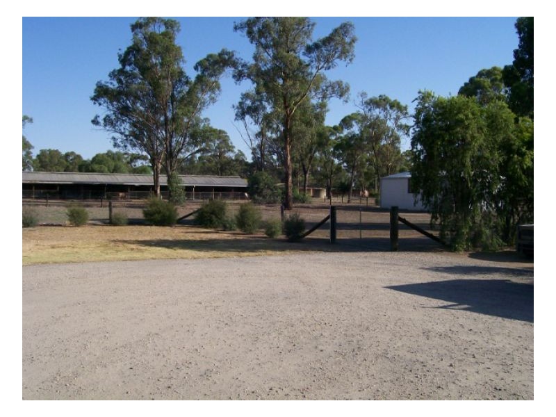 10-12 OSBORNE ST, Berrigan NSW 2712
