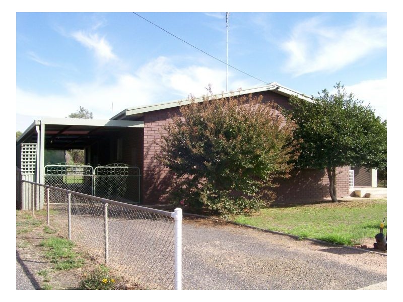 41 COBRAM ST, Berrigan NSW 2712