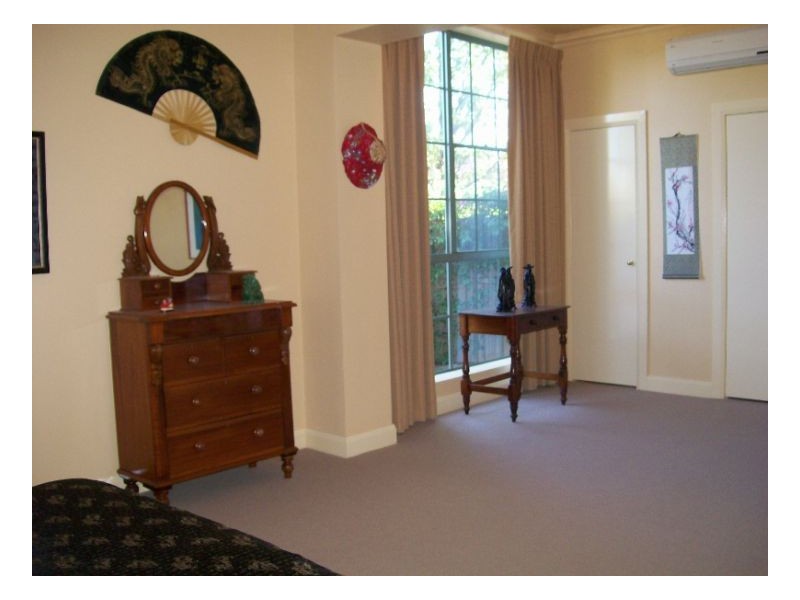 36 MILTHORPE ST, Oaklands NSW 2646