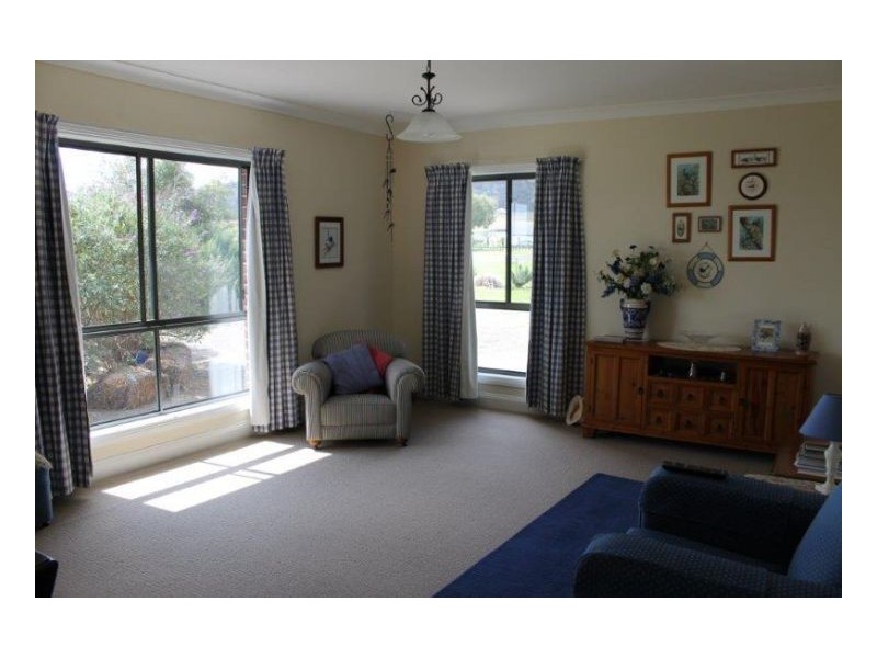 7 Badja Place – Moore Creek, Tamworth NSW 2340