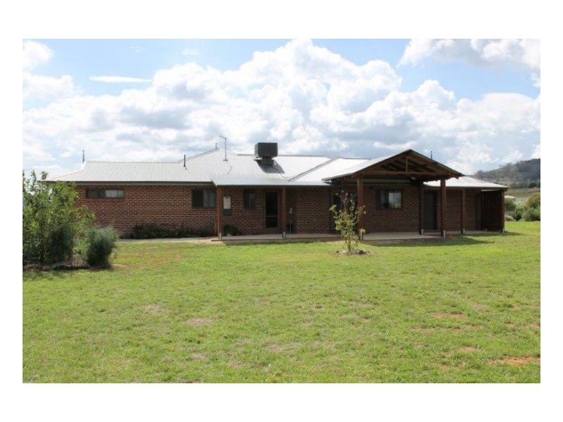 7 Badja Place – Moore Creek, Tamworth NSW 2340