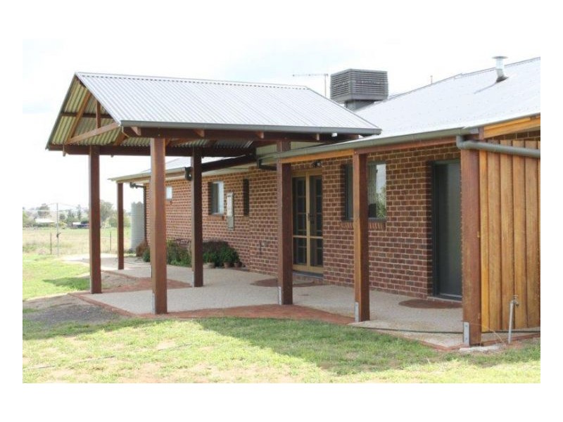 7 Badja Place – Moore Creek, Tamworth NSW 2340