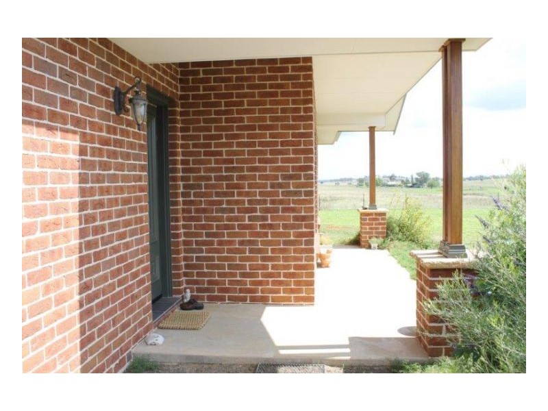 7 Badja Place – Moore Creek, Tamworth NSW 2340