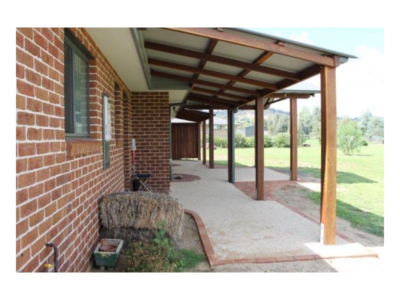 7 Badja Place – Moore Creek, Tamworth NSW 2340
