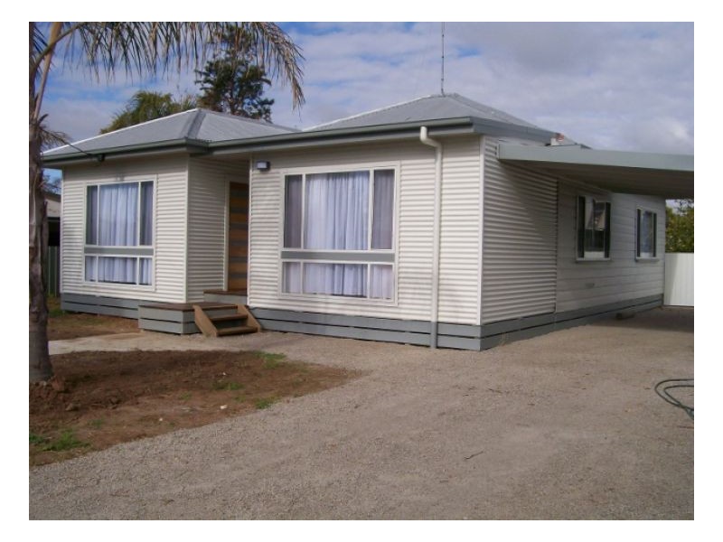 12 BUDD ST, Berrigan NSW 2712