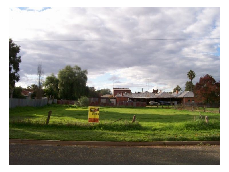 32 -40 BULLER ST, Oaklands NSW 2646