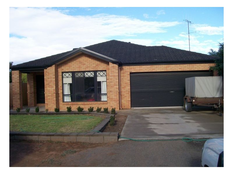 57 DENISON ST, Berrigan NSW 2712