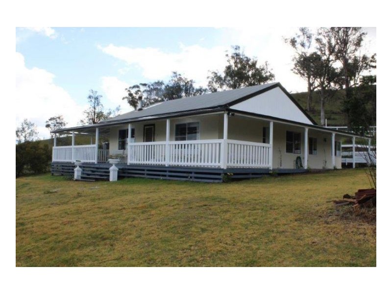 MONTERAY, Tamworth NSW 2340