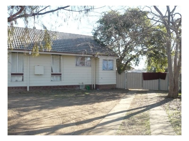 50 COLE ROAD, Tamworth NSW 2340