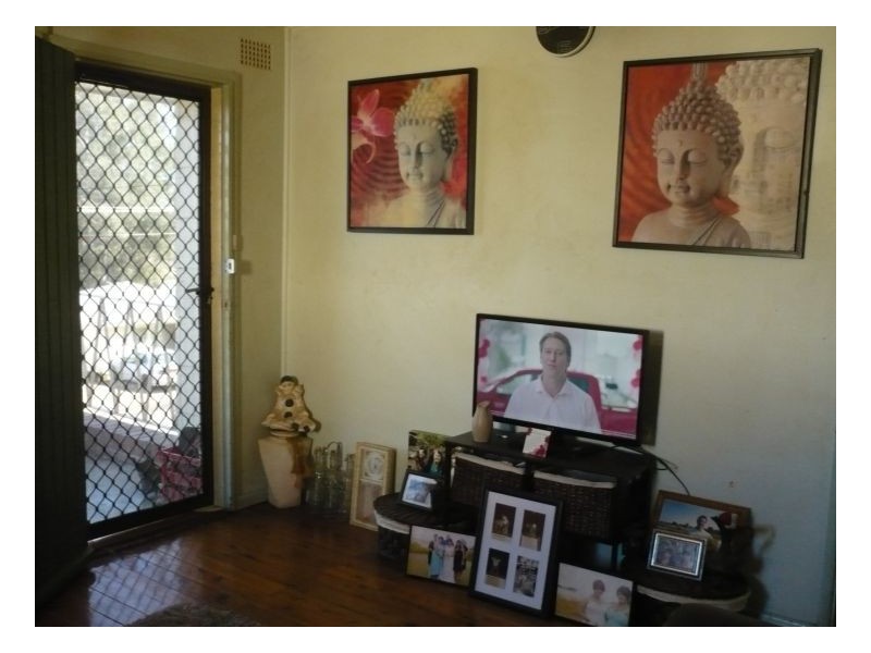 32 MOUNTVIEW CRESCENT, Tamworth NSW 2340