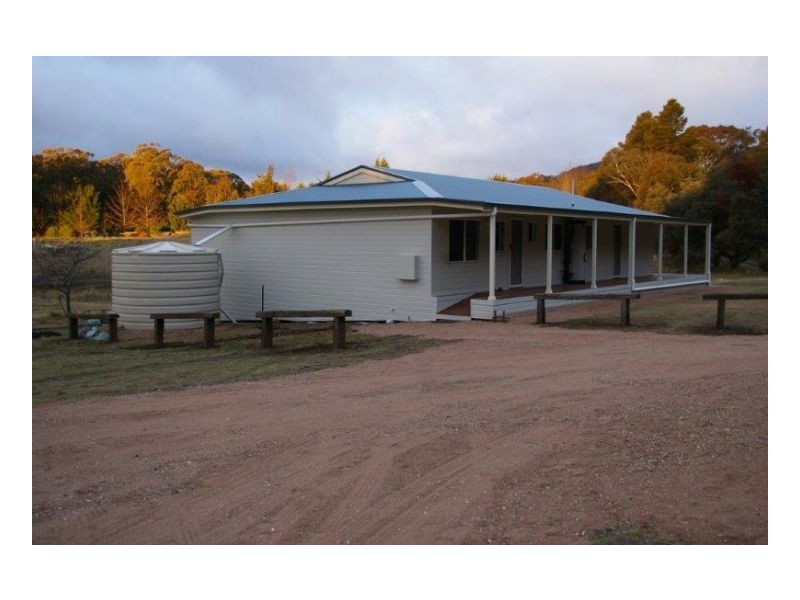 FIDDLERS REST – Hanging Rock, Tamworth NSW 2340