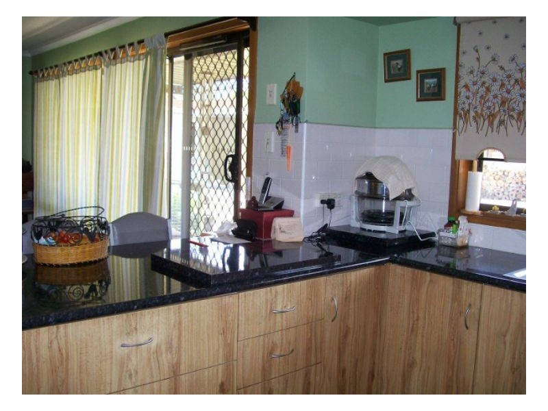 8 GOLF VIEW CT, Berrigan NSW 2712