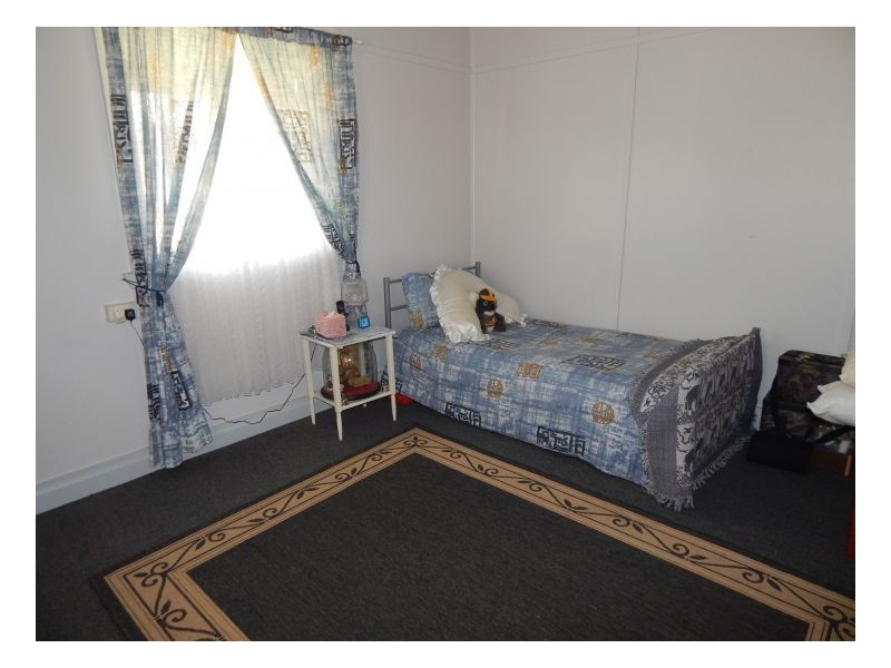 3 Tamworth Rd, Manilla NSW 2346