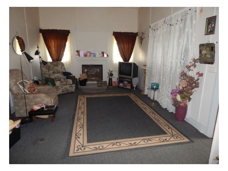 3 Tamworth Rd, Manilla NSW 2346