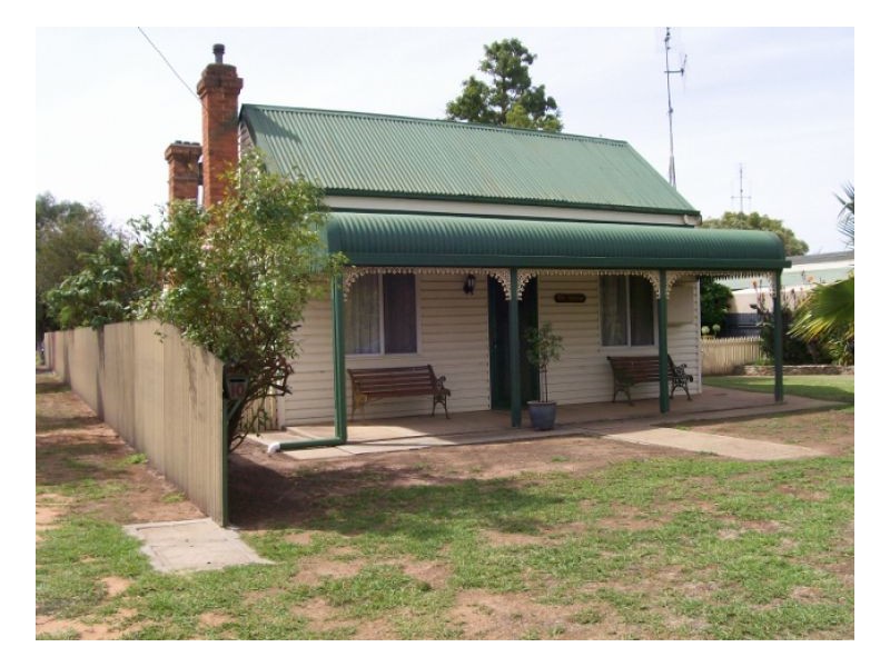 10 Momalong St, Berrigan NSW 2712