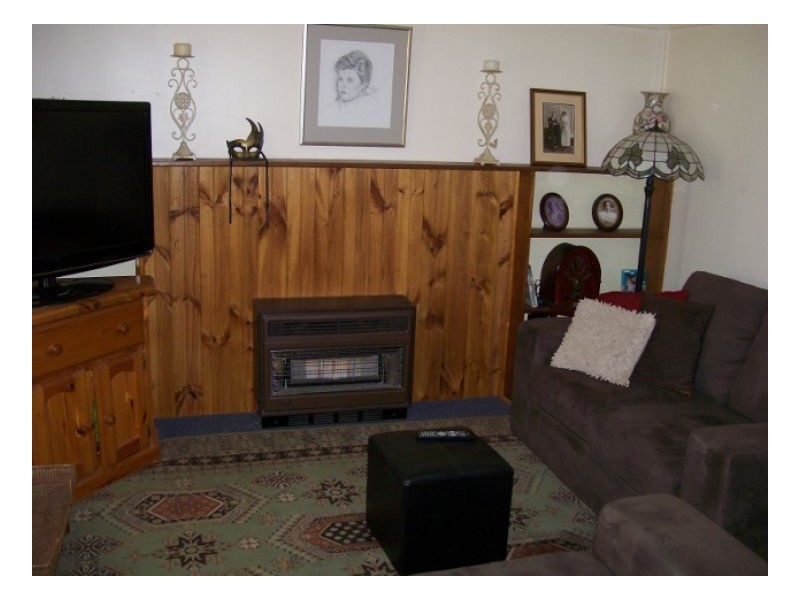 10 Momalong St, Berrigan NSW 2712