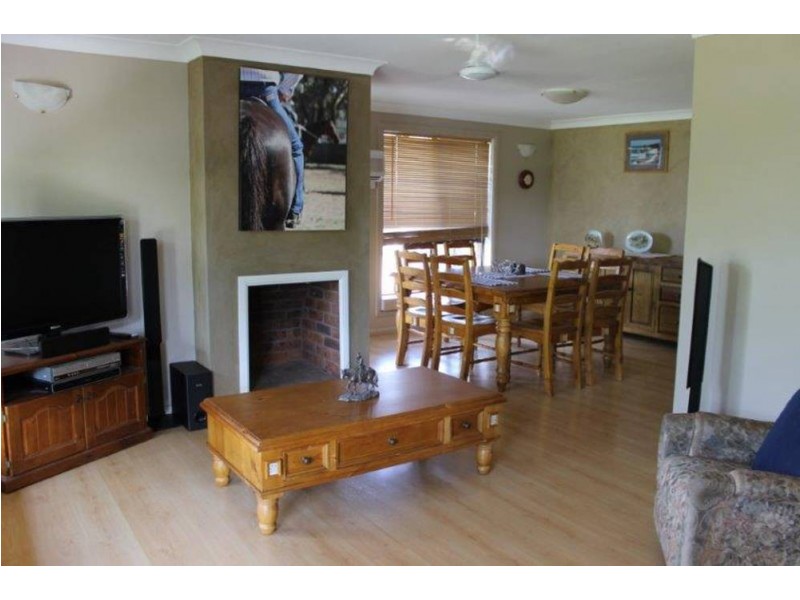 SHA-LEIGH, Tamworth NSW 2340