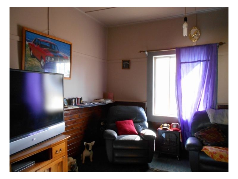 71 Buller St, Oaklands NSW 2646