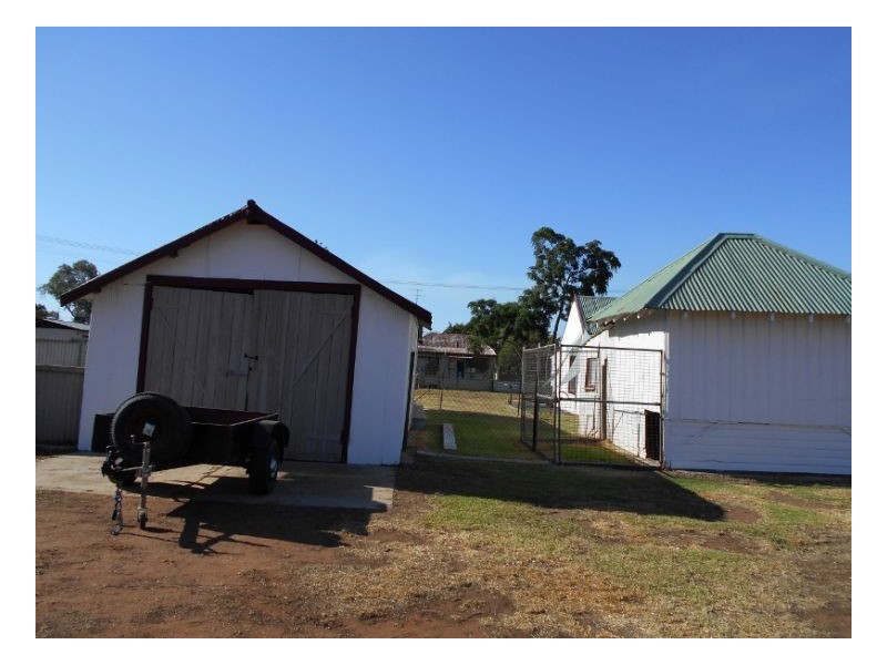 71 Buller St, Oaklands NSW 2646