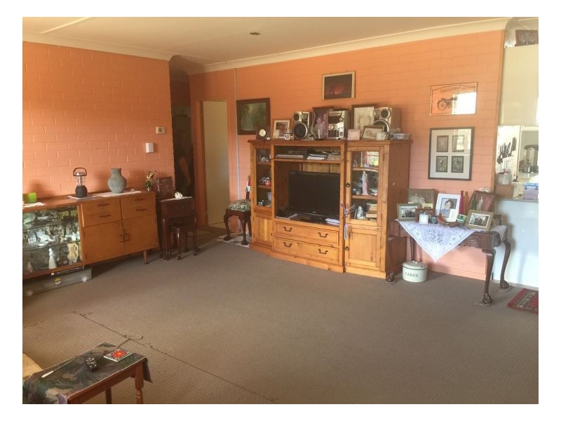 Smokey Bacon – Halls Creek, Tamworth NSW 2340