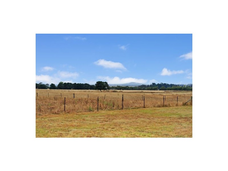 SEASONS CHANGE, Kentucky, Tamworth NSW 2340