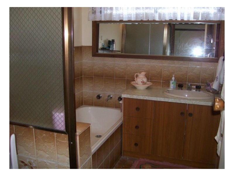 14 Momalong St, Berrigan NSW 2712