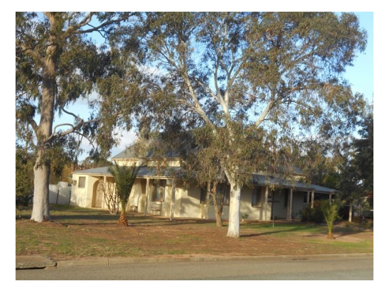 2 Barooga St, Berrigan NSW 2712