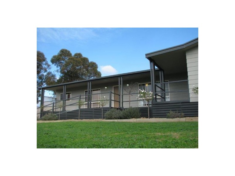 4 DRAKEFORD ST, Westdale, Tamworth NSW 2340