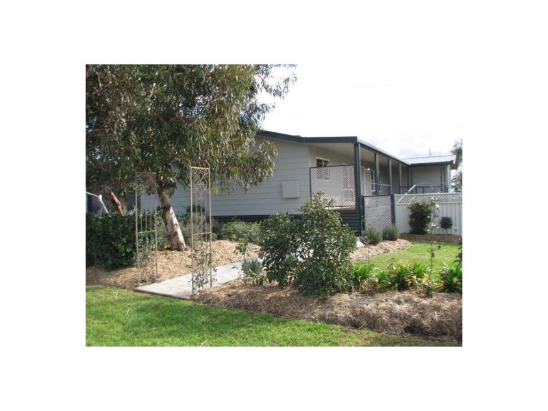 4 DRAKEFORD ST, Westdale, Tamworth NSW 2340