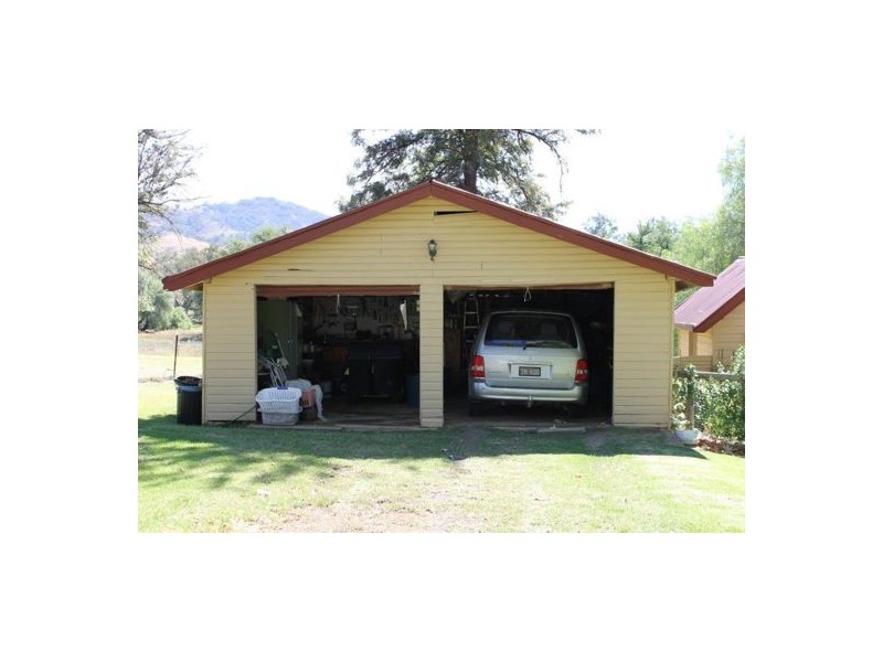 1311 Old Wallabadah Road, Crawney NSW 2338