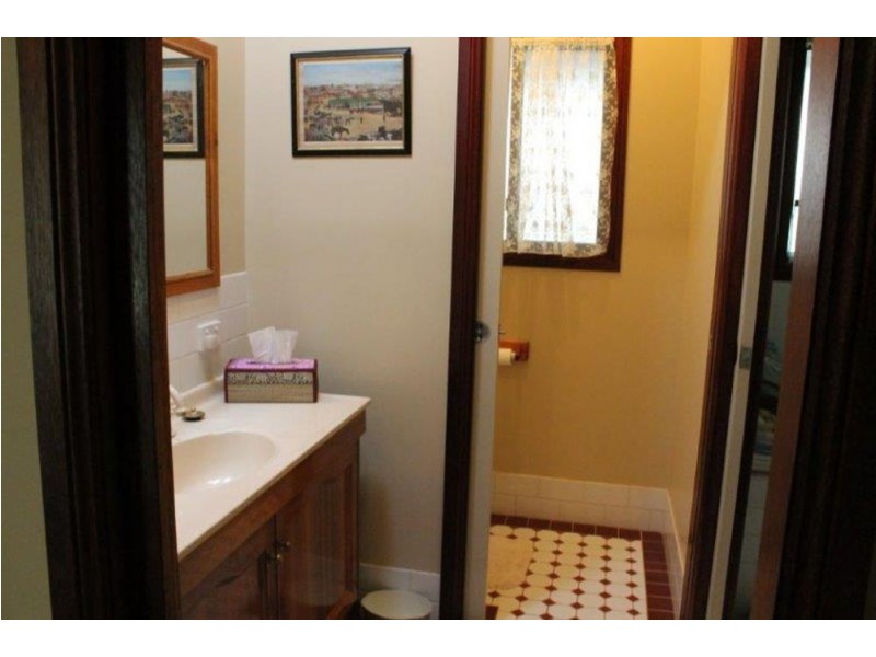 825 Barry Rd, Hanging Rock NSW 2340