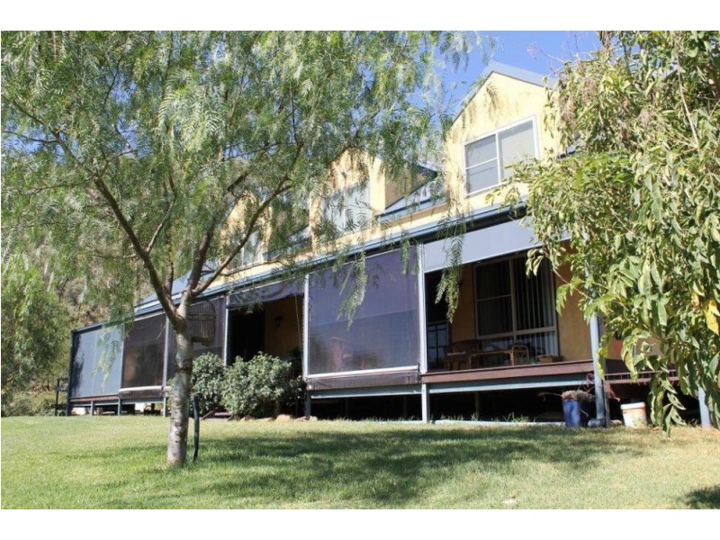 238 Kerridene Road, Tamworth NSW 2340