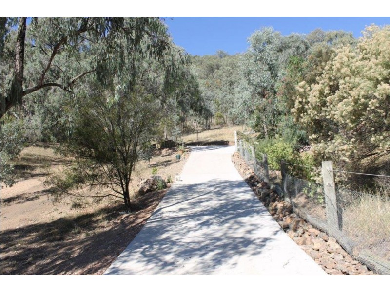 238 Kerridene Road, Tamworth NSW 2340